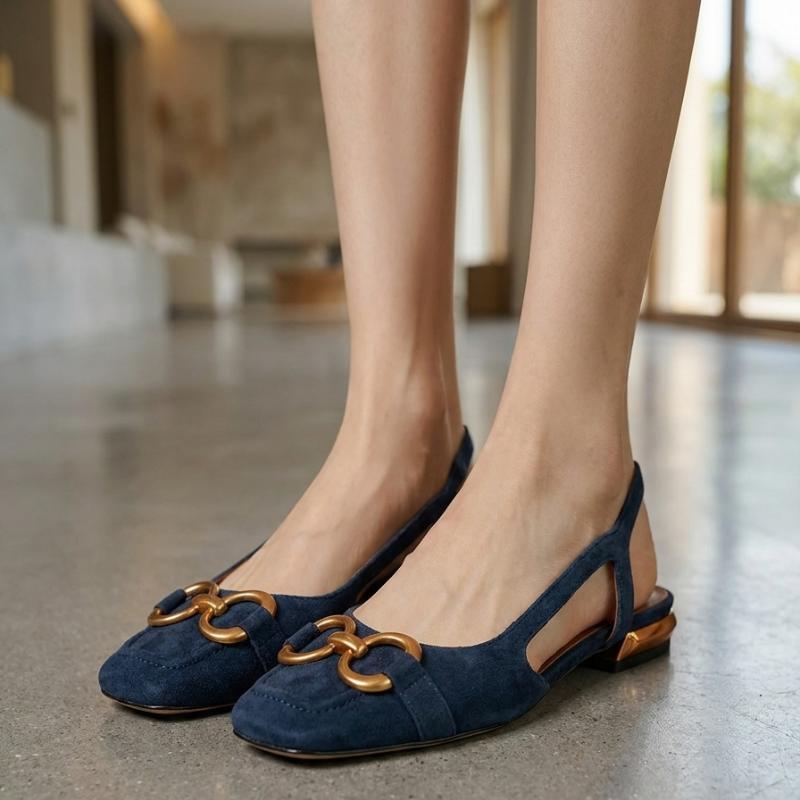 Slingback Ante Azul Marino Tacón Cuadrado Herraje Dorado
