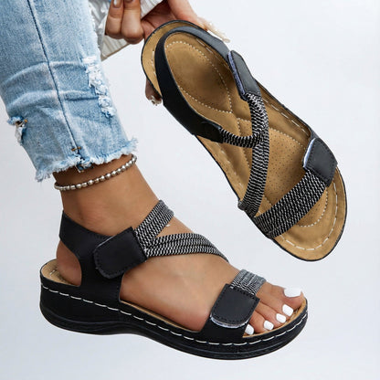 Sandalia Tiras Cruzadas Velcro Cuña Baja Cómoda