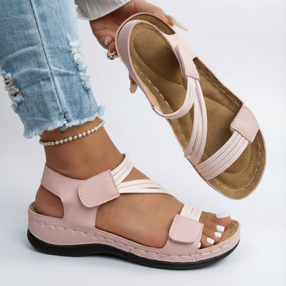 Sandalia Tiras Cruzadas Velcro Cuña Baja Cómoda