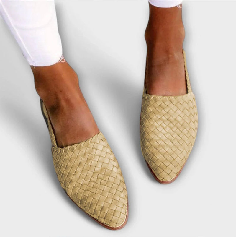 Mocasín Slingback Piel Trenzada Hebilla Dorada