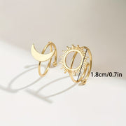Anillos Sol y Luna Dorados – El dúo que hace brillar tus manos