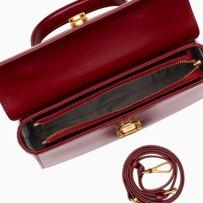 Bolso de Mano Estructurado Rojo Herraje Dorado