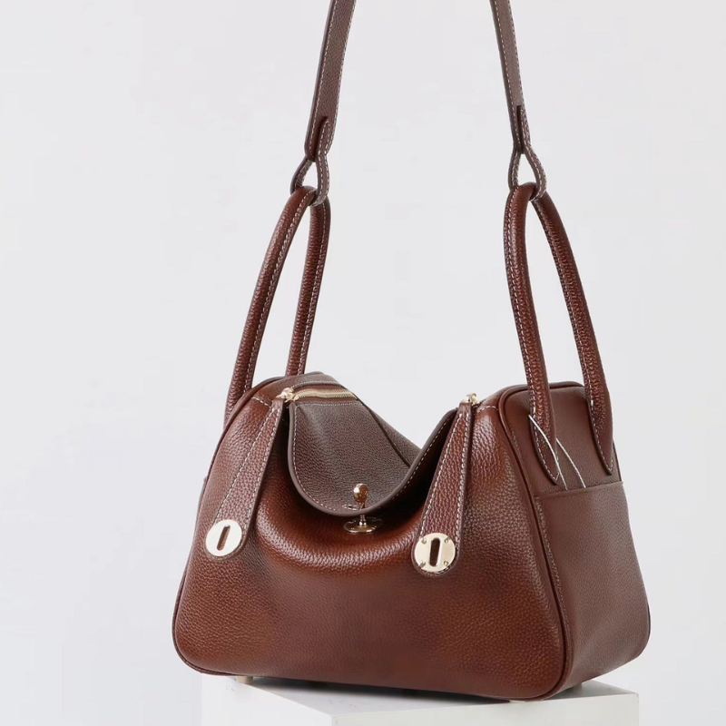 Bolso de Hombro Piel Granulada Marrón Cierre Dorado