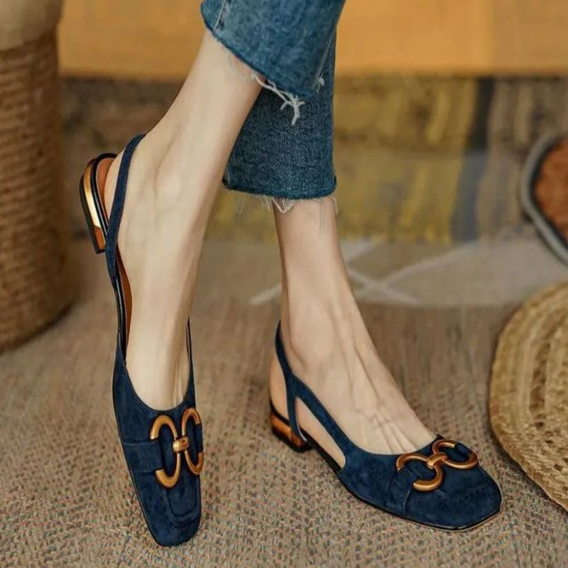Slingback Ante Azul Marino Tacón Cuadrado Herraje Dorado