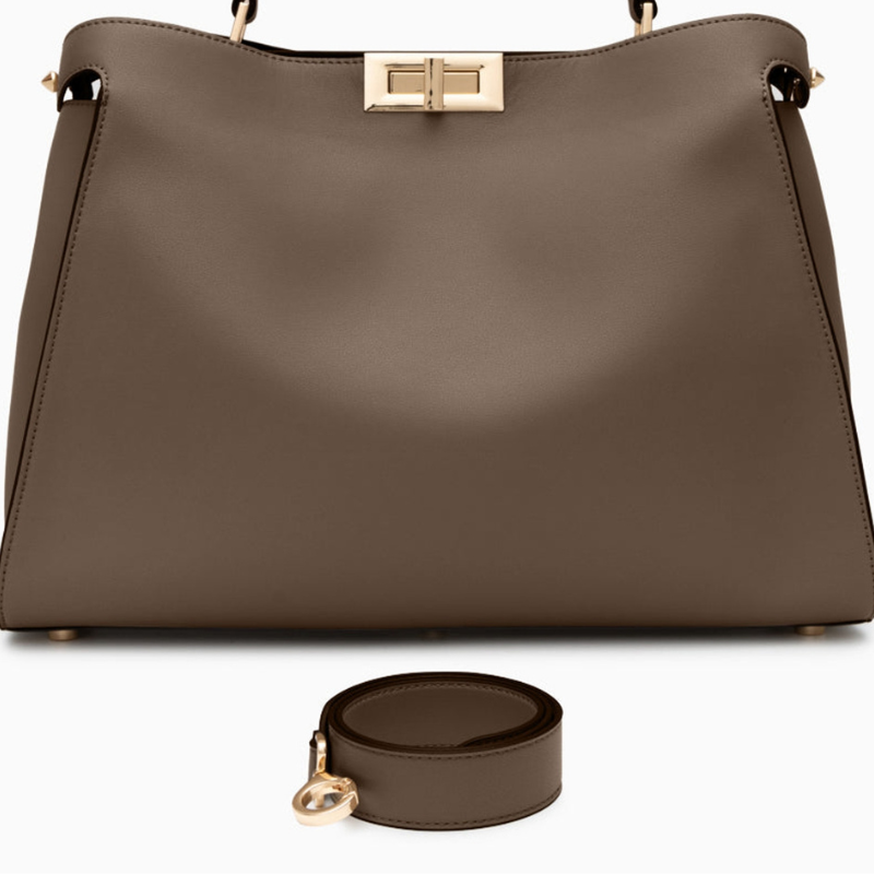 Bolso Estructurado Piel Lisa Cierre Turn-Lock Dorado