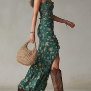 Vestido Verde Floral con Abertura y Volantes