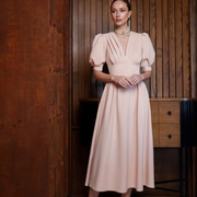 Vestido Midi Rosa Palo Escote V Mangas Abullonadas
