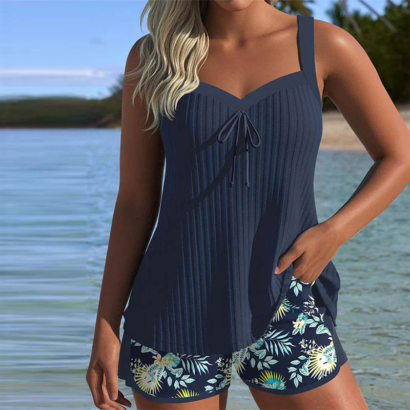Tankini Top Acanalado Nudo Frontal con Short Floral