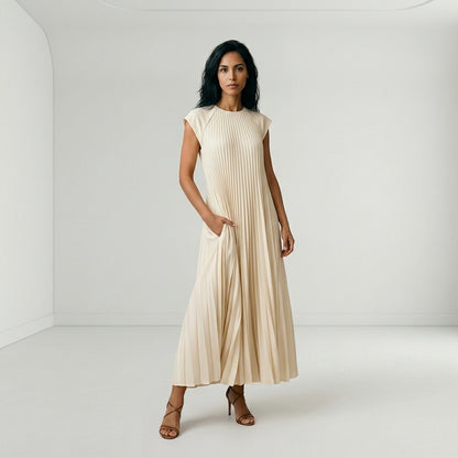 Vestido Plisado Manga Corta con Bolsillo