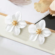 Pendientes Flor Blanca con Centro Dorado