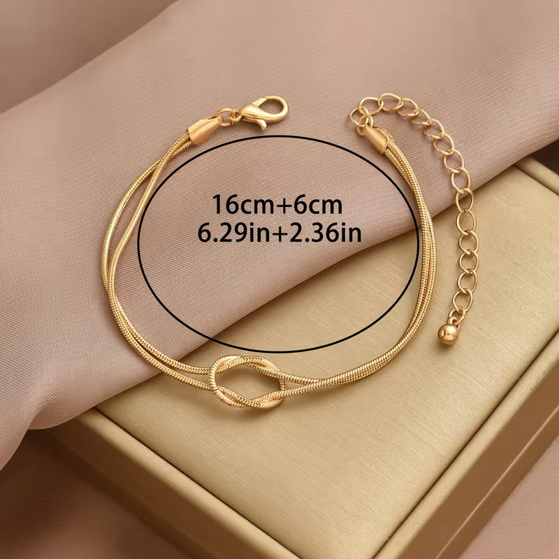 Pulsera Dorada con Medallón – El detalle elegante que hace brillar tu muñeca