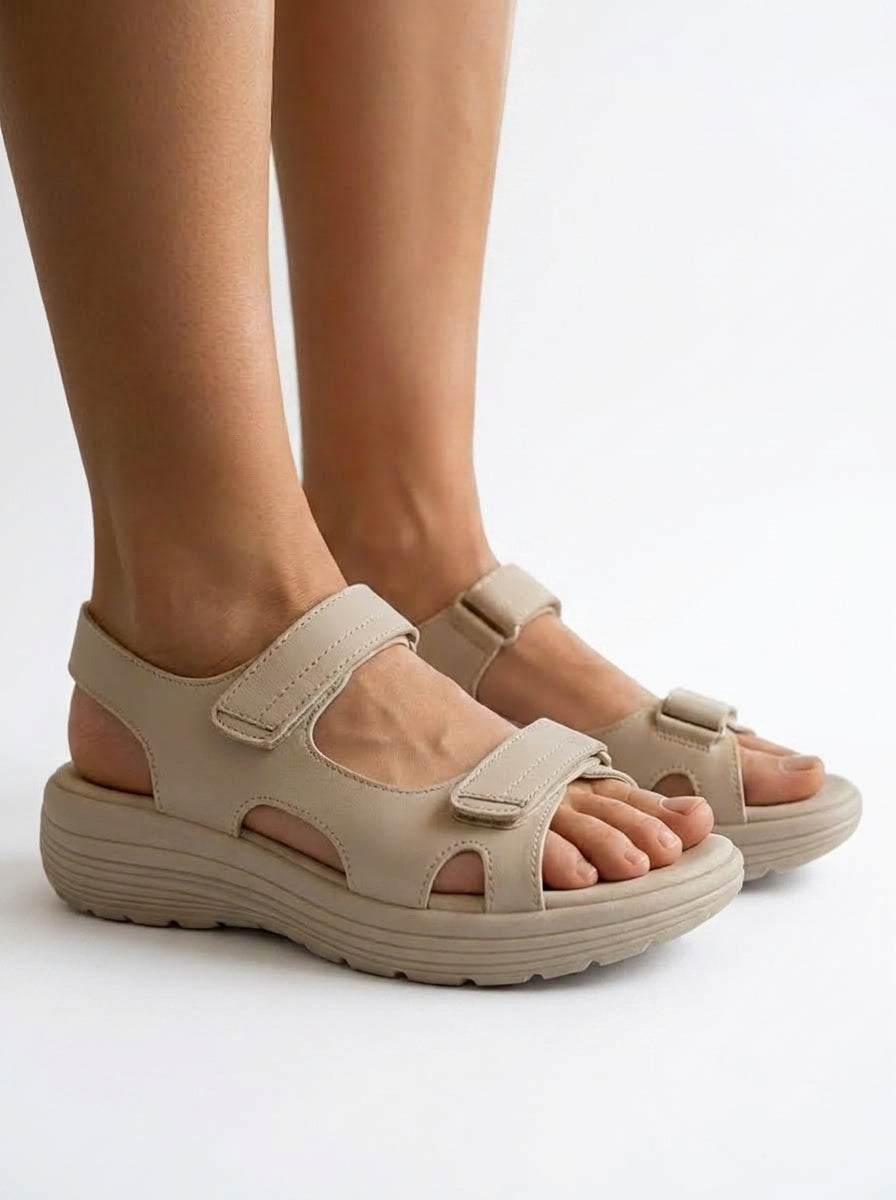 Sandalias Beige Comfort con Doble Velcro
