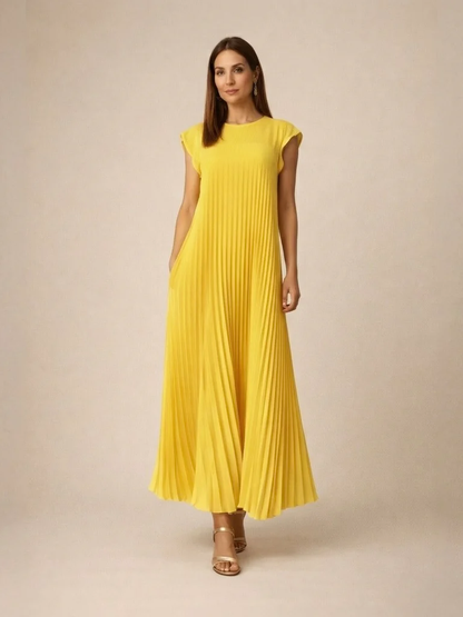 Vestido Blanco Plisado de Corte Fluido