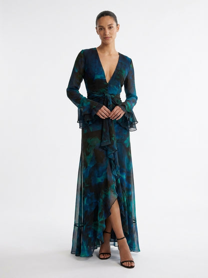 Vestido Largo Azul con Escote y Volantes